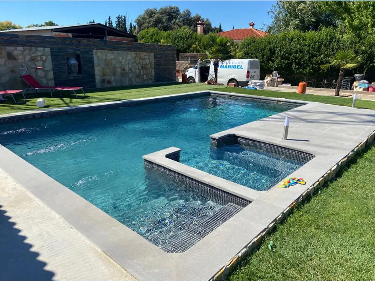 extrepiscinas-piscina-hormigon-vivienda-urbanizacion-badajoz-02